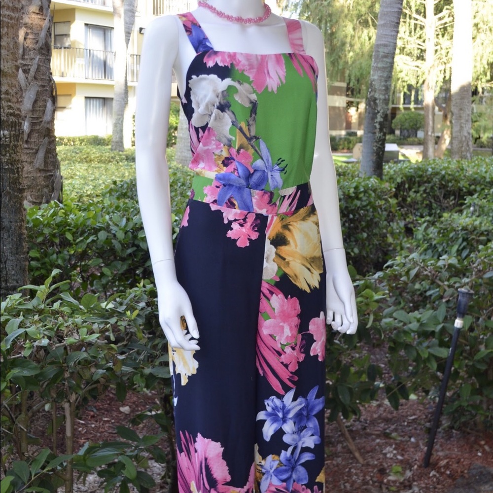 Jumpsuit - Picture 3 of 4